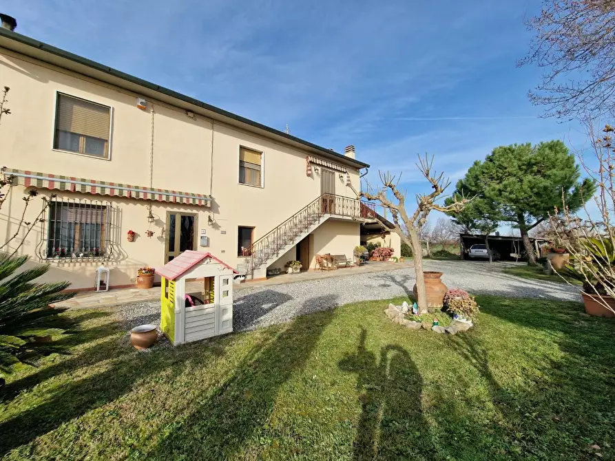 Immagine 2 di Casa semindipendente in vendita  a Cascina