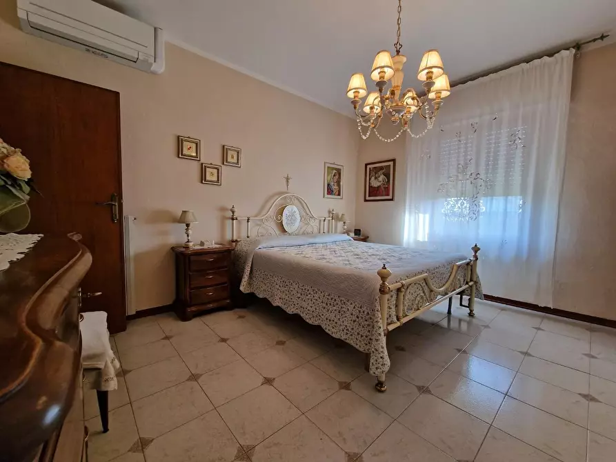 Immagine 23 di Casa semindipendente in vendita  a Cascina