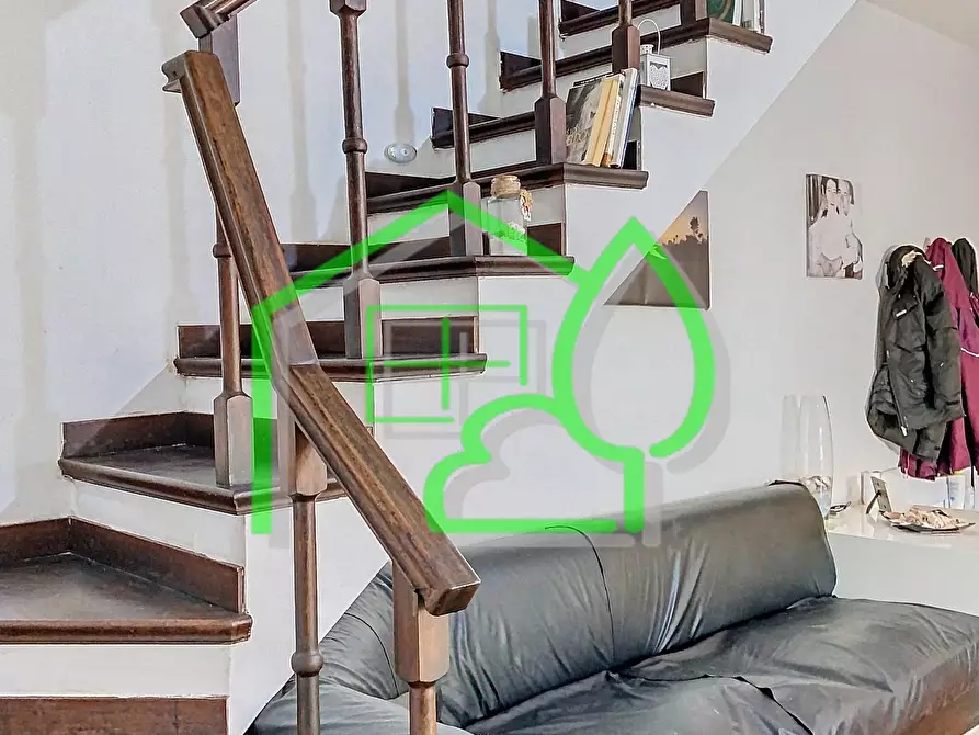 Immagine 11 di Appartamento in vendita  a Viareggio