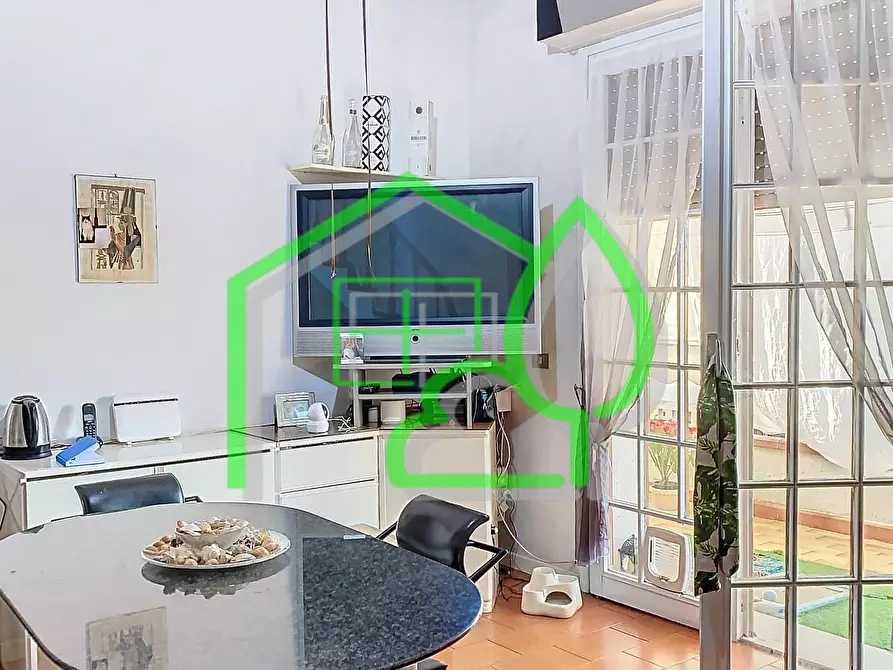 Immagine 7 di Appartamento in vendita  a Viareggio