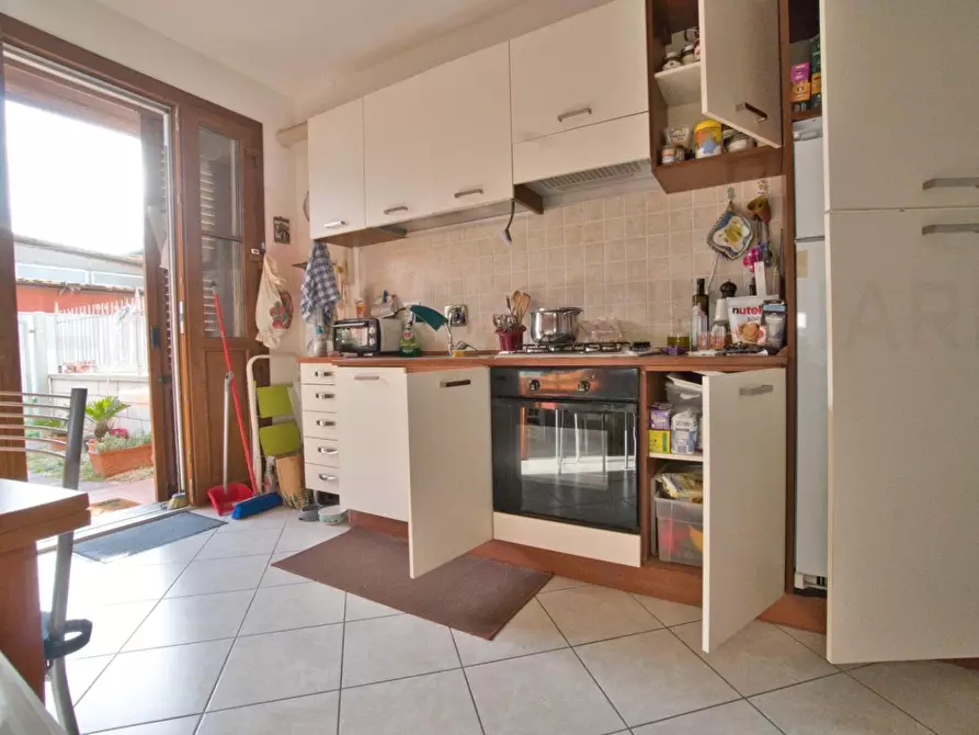 Immagine 8 di Appartamento in vendita  a Piombino