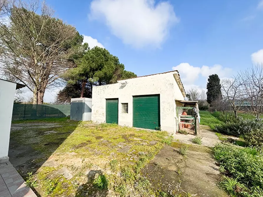 Immagine 23 di Villa in vendita  a Empoli