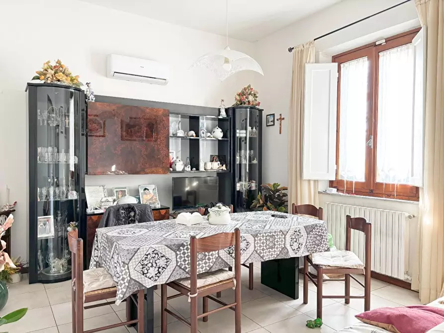 Immagine 7 di Villa in vendita  a Empoli