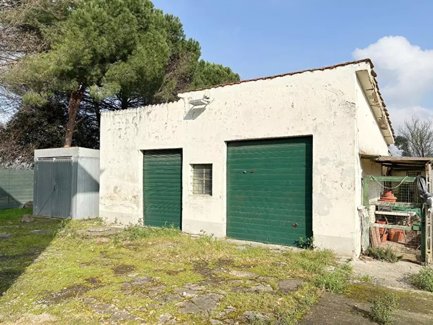 Immagine 22 di Villa in vendita  a Empoli