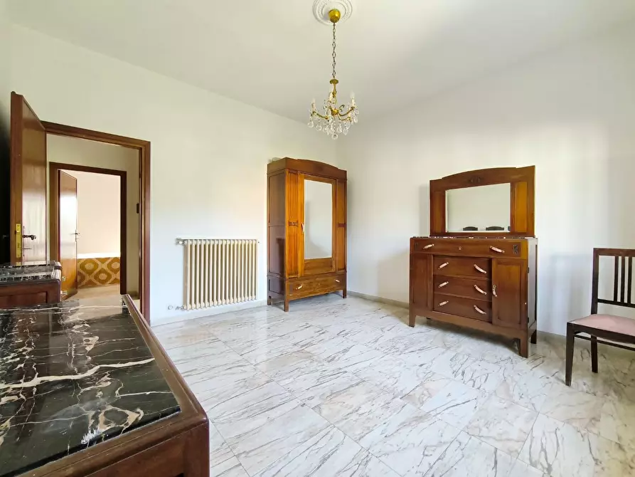 Immagine 20 di Appartamento in vendita  a Carrara