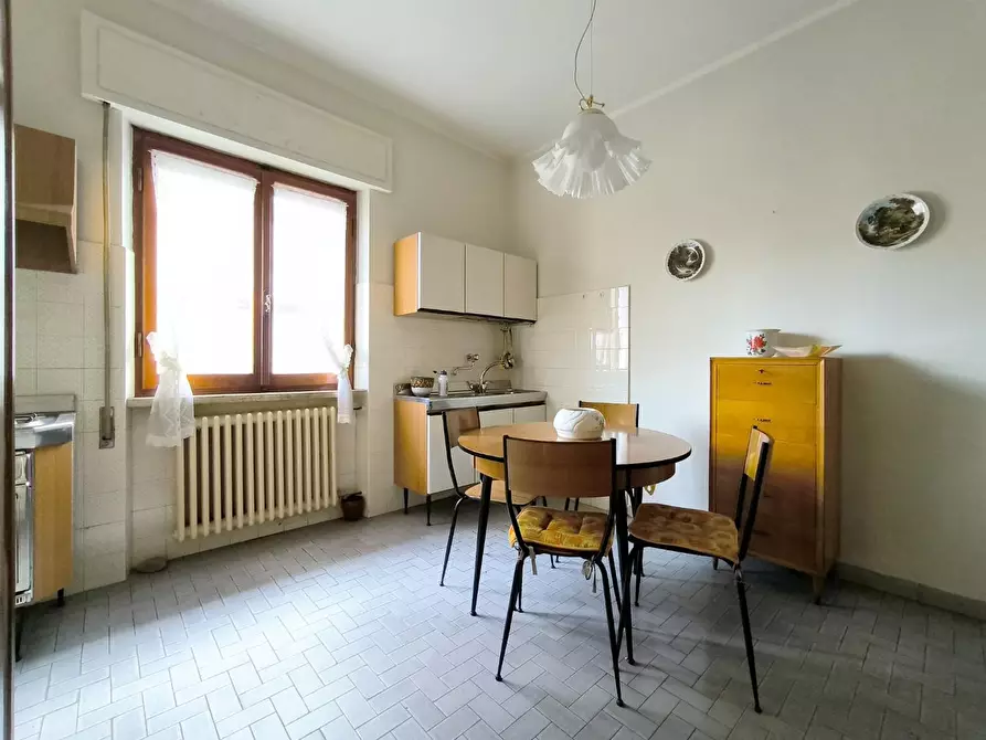 Immagine 7 di Appartamento in vendita  a Carrara