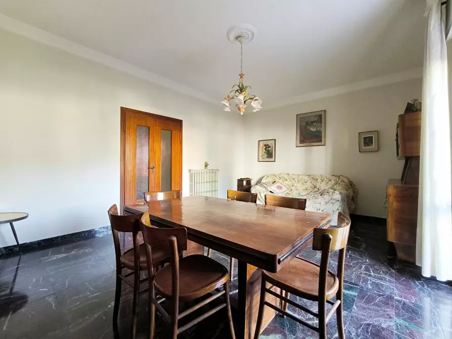 Immagine 4 di Appartamento in vendita  a Carrara