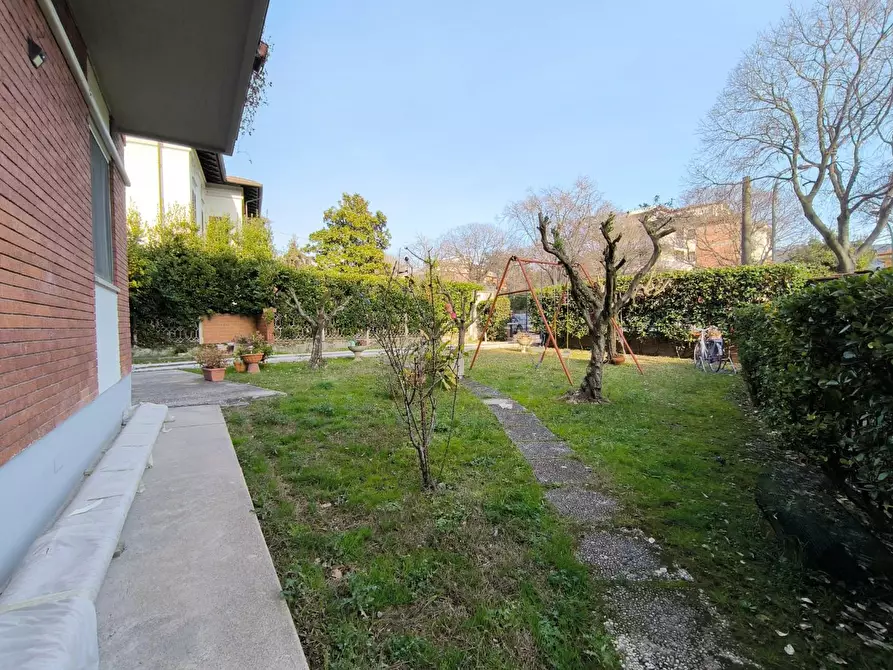 Immagine 33 di Appartamento in vendita  a Carrara