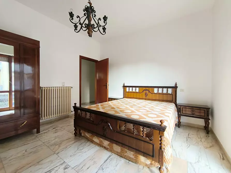 Immagine 25 di Appartamento in vendita  a Carrara