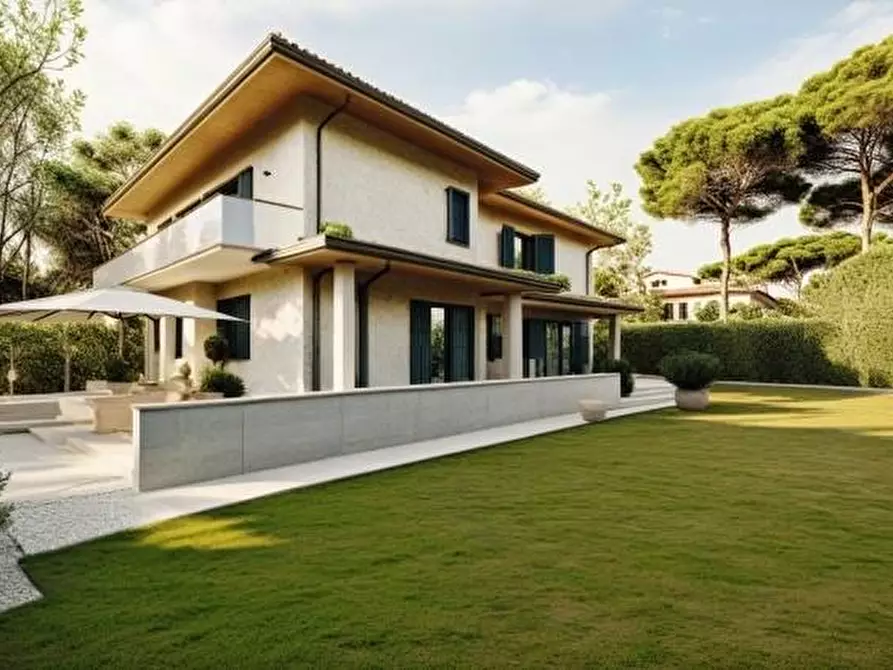 Immagine 3 di Villa in vendita  a Forte Dei Marmi
