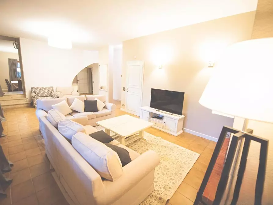 Immagine 8 di Villa in vendita  a Forte Dei Marmi