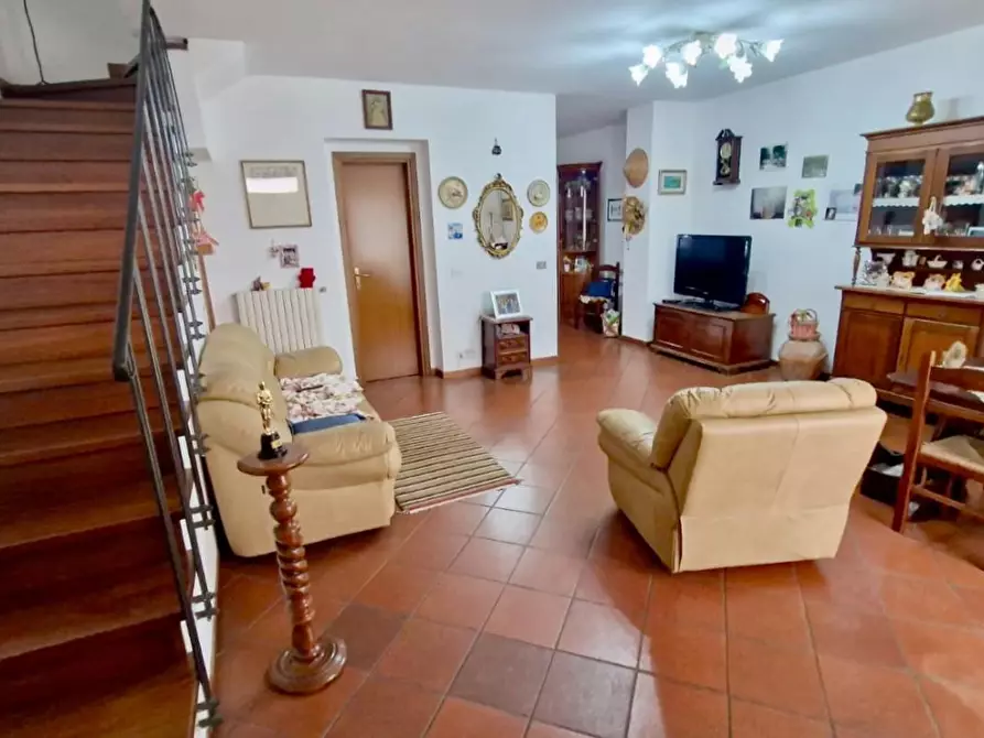 Immagine 3 di Villetta a schiera in vendita  a Calci