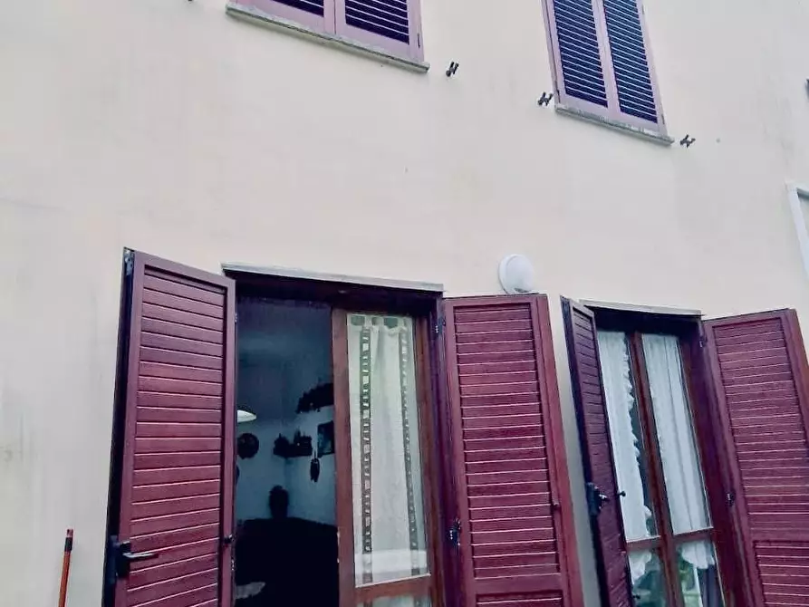 Immagine 10 di Villetta a schiera in vendita  a Calci
