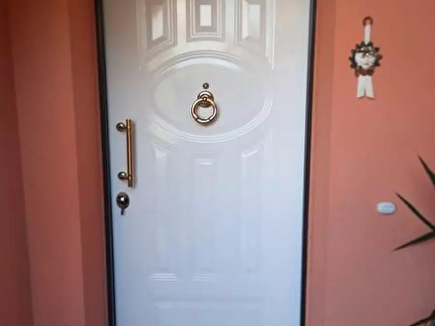 Immagine 14 di Villa in vendita  a Capannori