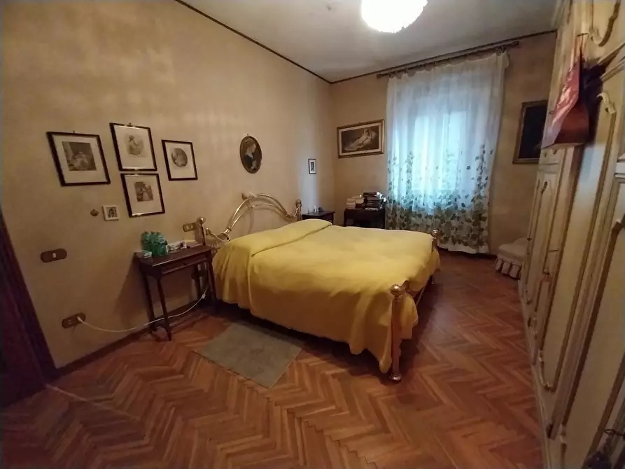 Immagine 41 di Villa in vendita  a Calci