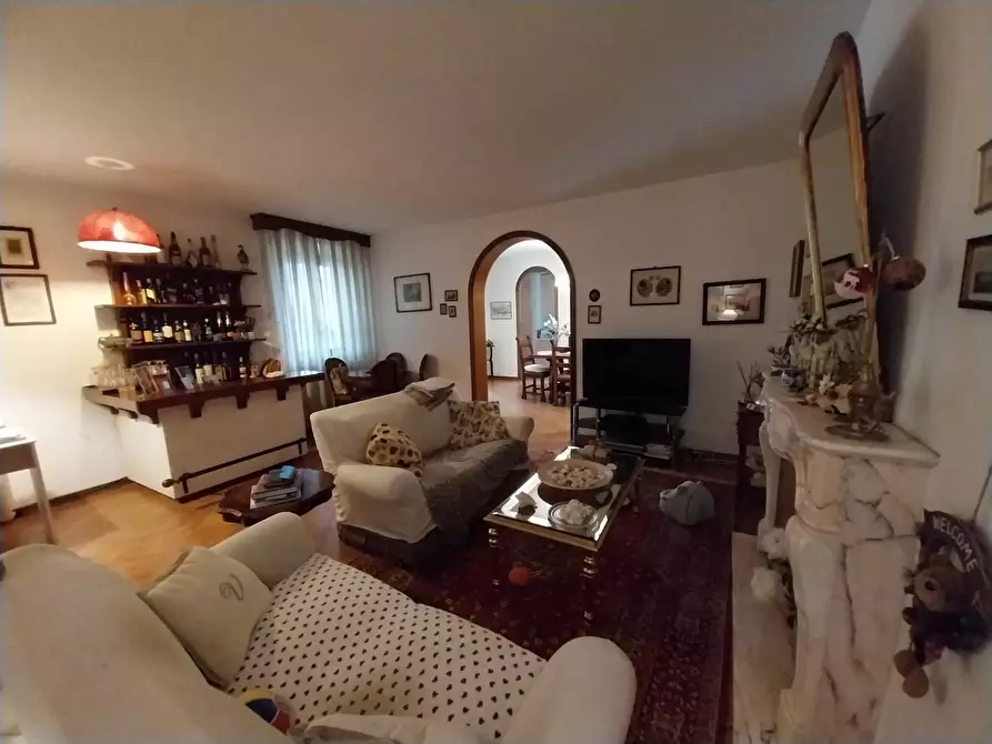 Immagine 8 di Villa in vendita  a Calci