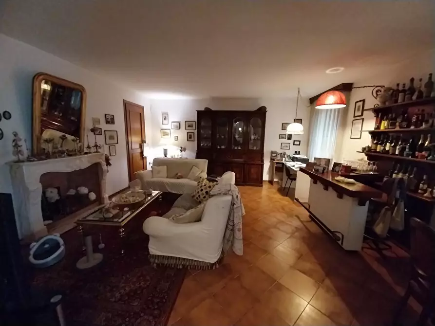 Immagine 6 di Villa in vendita  a Calci