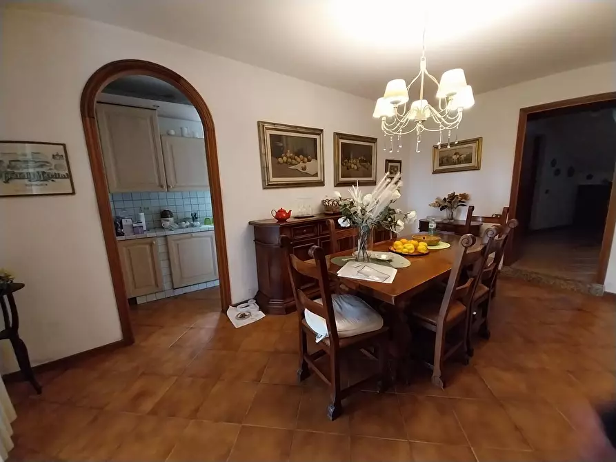 Immagine 5 di Villa in vendita  a Calci