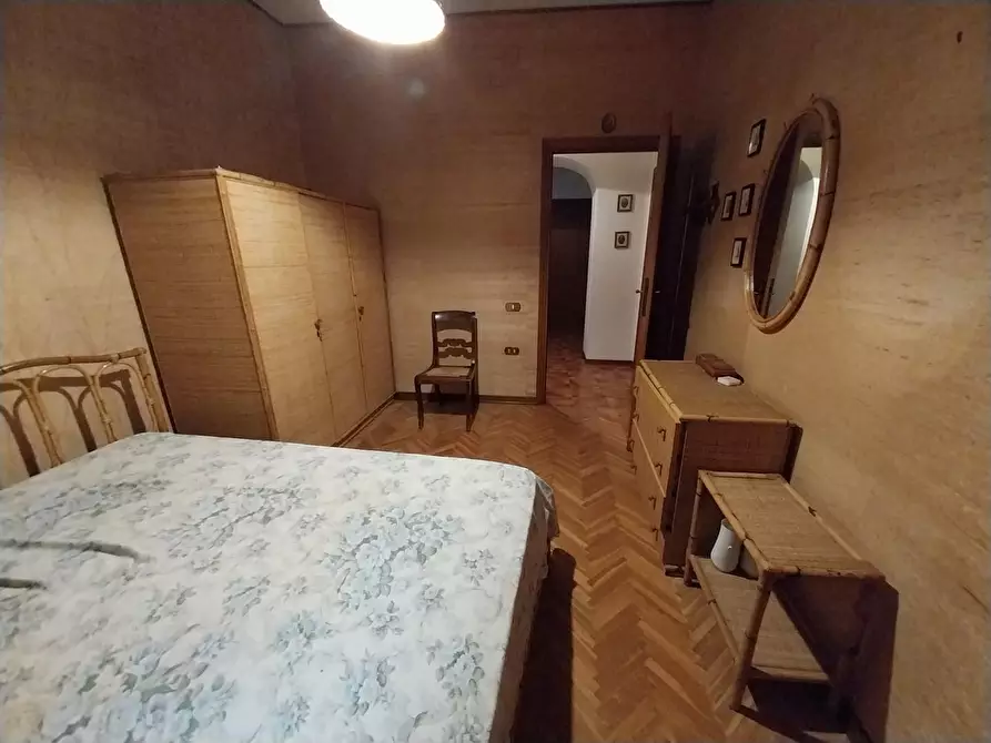 Immagine 37 di Villa in vendita  a Calci