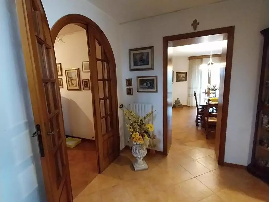 Immagine 14 di Villa in vendita  a Calci