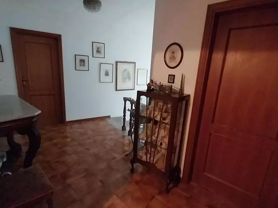 Immagine 39 di Villa in vendita  a Calci