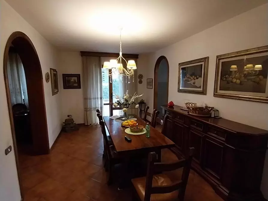Immagine 13 di Villa in vendita  a Calci