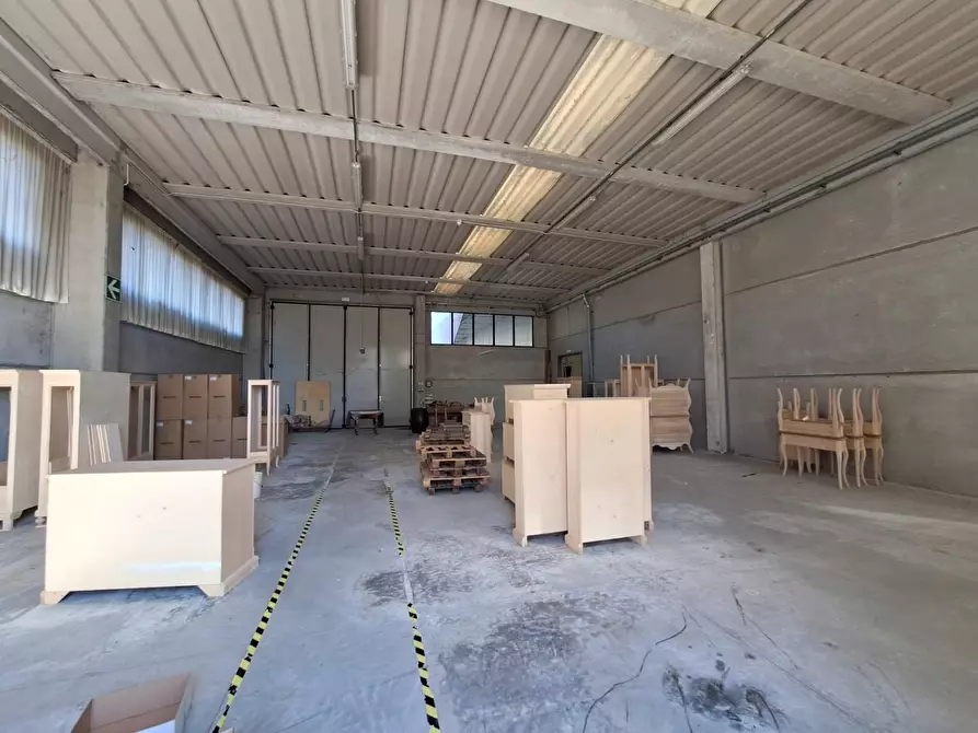 Immagine 22 di Attività artigianale in vendita  a Porcari