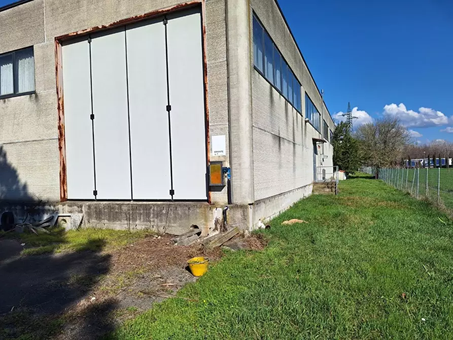 Immagine 4 di Attività artigianale in vendita  a Porcari