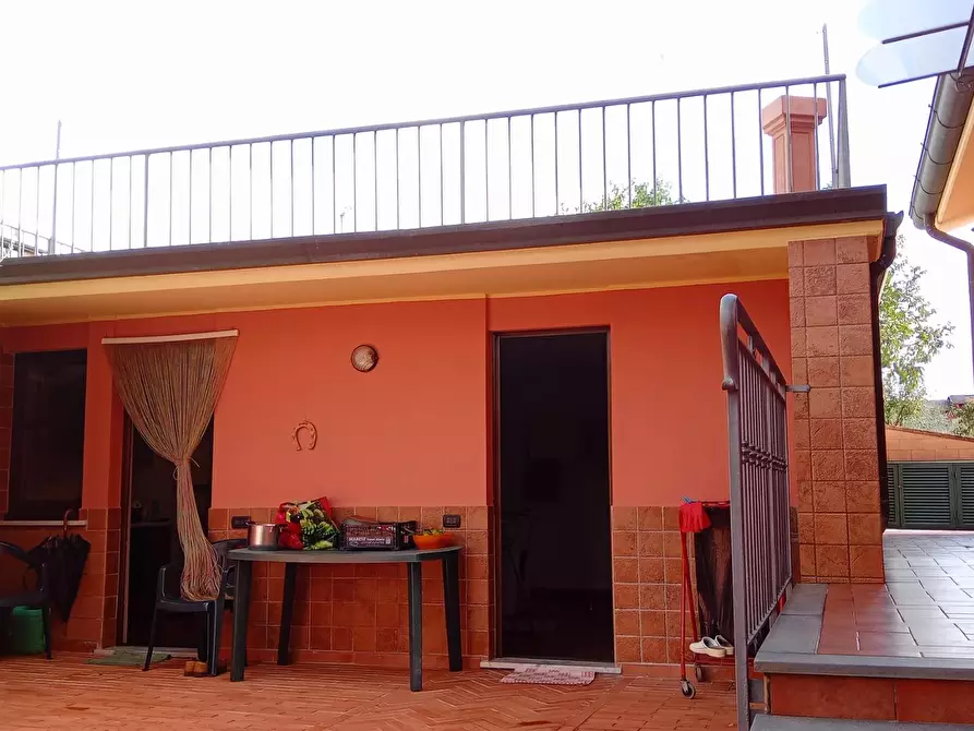 Immagine 13 di Villa in vendita  a Castelnuovo Magra