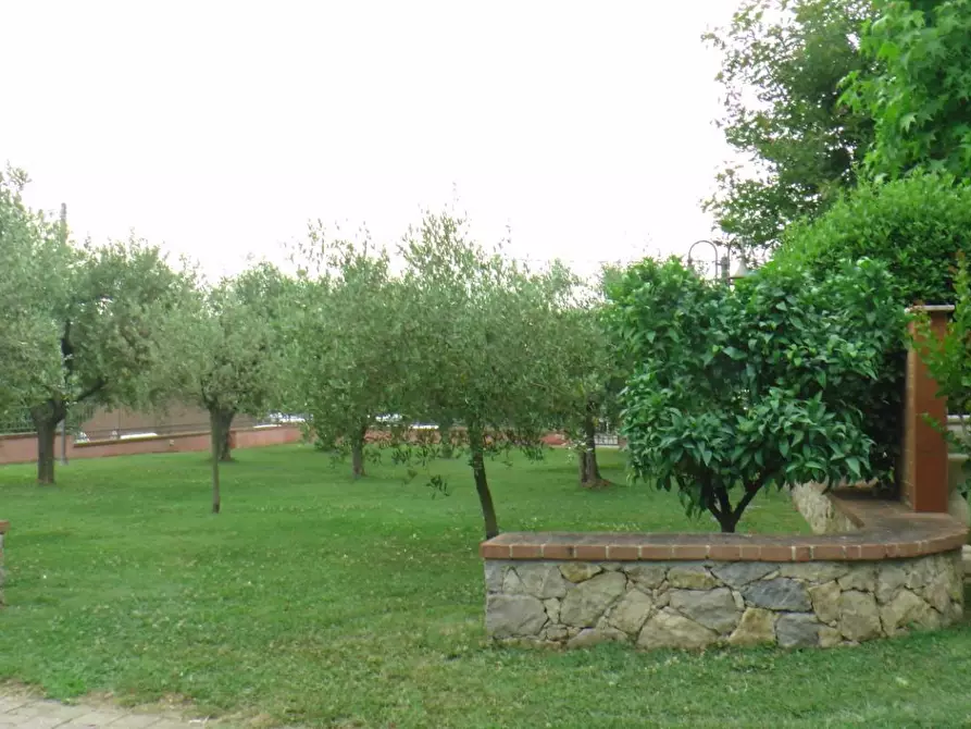 Immagine 34 di Villa in vendita  a Castelnuovo Magra