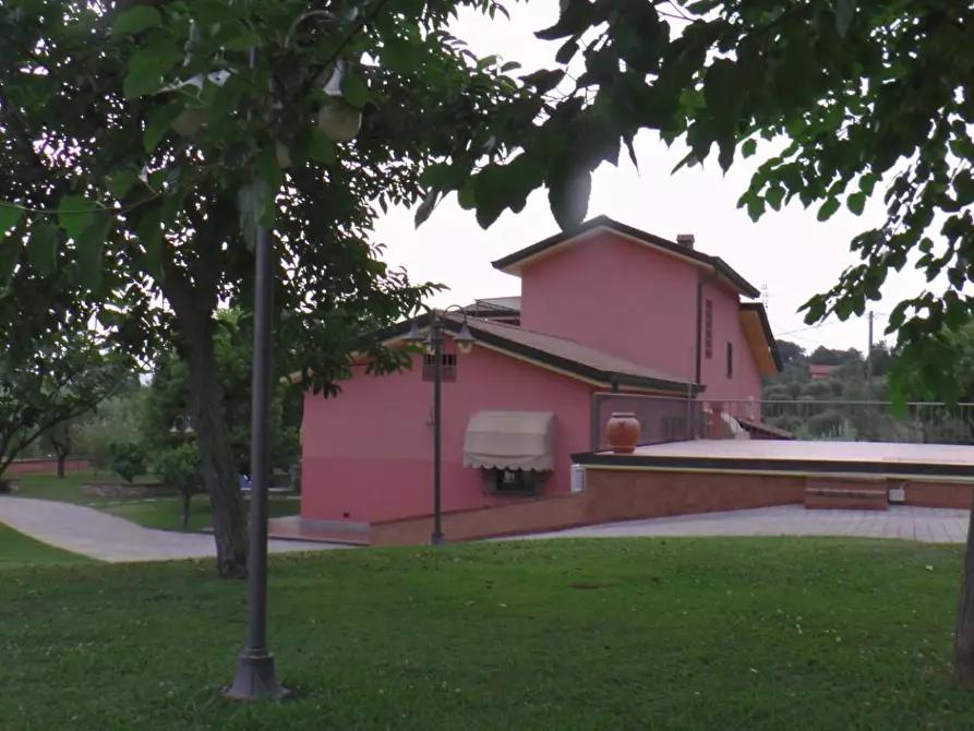 Immagine 31 di Villa in vendita  a Castelnuovo Magra