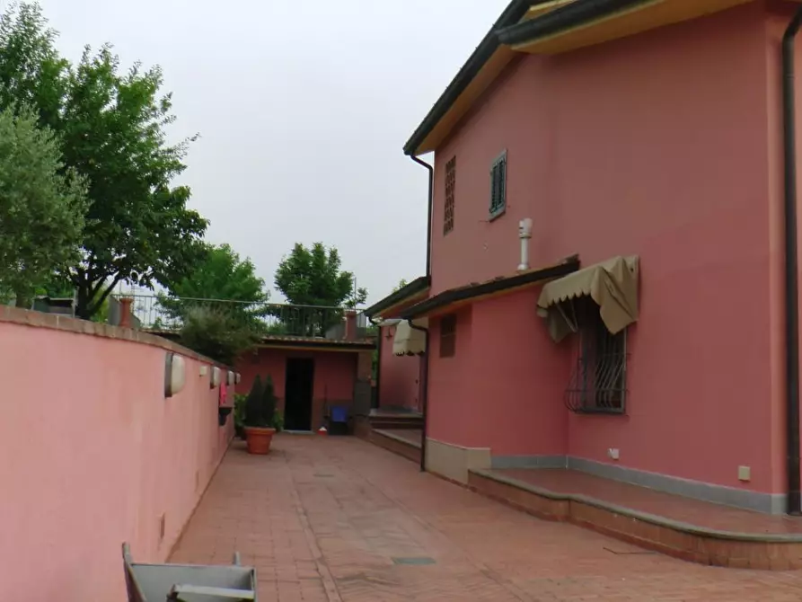 Immagine 30 di Villa in vendita  a Castelnuovo Magra