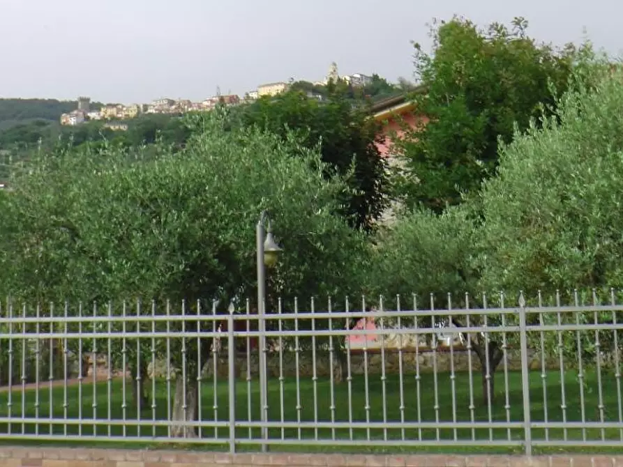 Immagine 18 di Villa in vendita  a Castelnuovo Magra