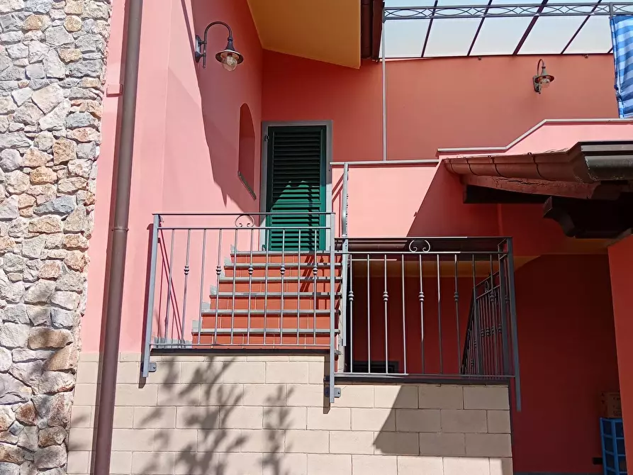 Immagine 16 di Villa in vendita  a Castelnuovo Magra