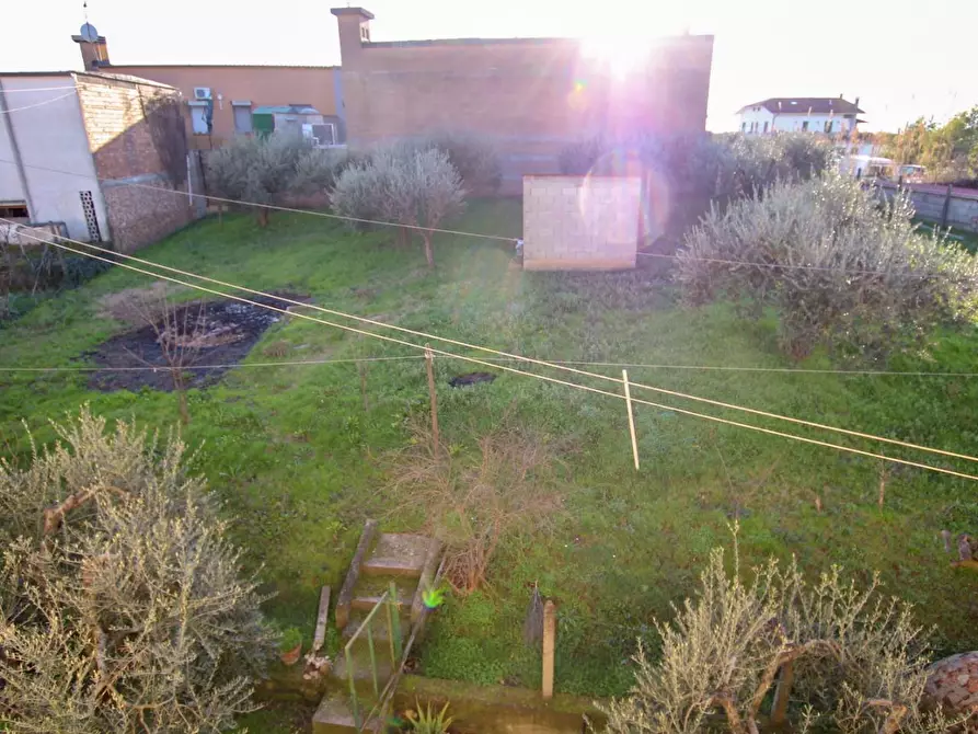 Immagine 23 di Villa in vendita  a Lamporecchio