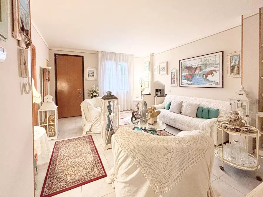 Immagine 15 di Appartamento in vendita  a Empoli