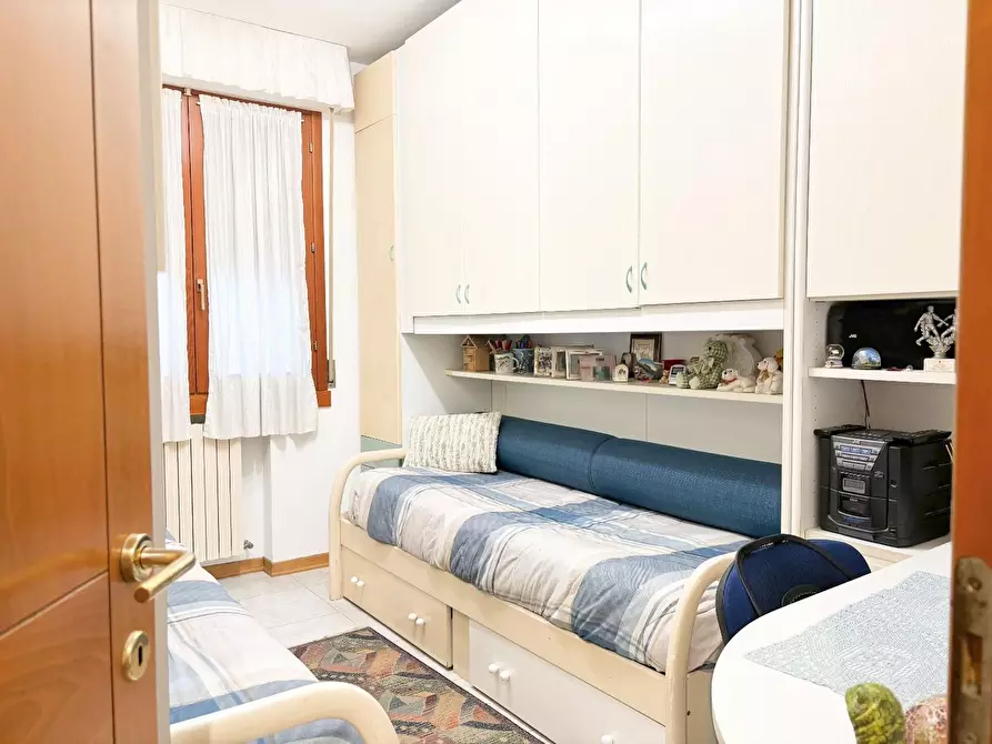 Immagine 11 di Appartamento in vendita  a Empoli