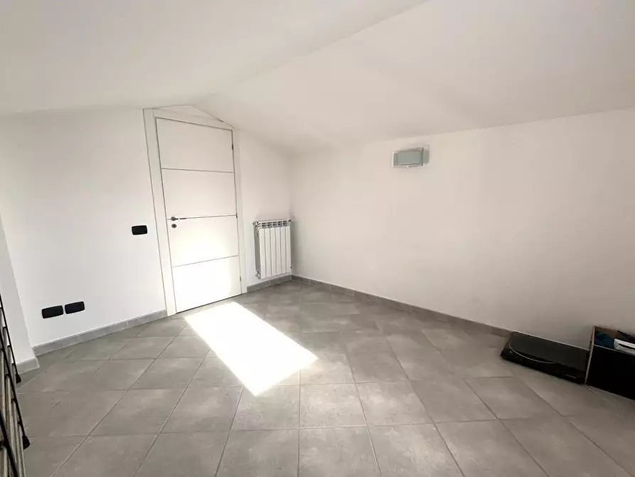 Immagine 5 di Appartamento in vendita  a San Gimignano