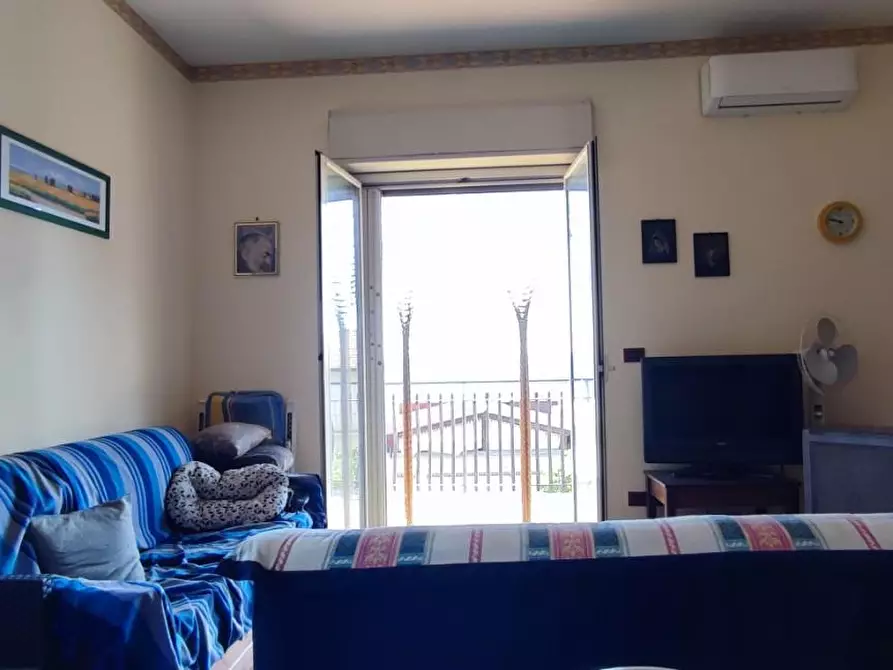 Immagine 13 di Appartamento in vendita  a Giardini-Naxos