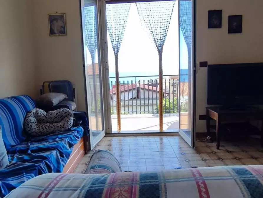 Immagine 14 di Appartamento in vendita  a Giardini-Naxos