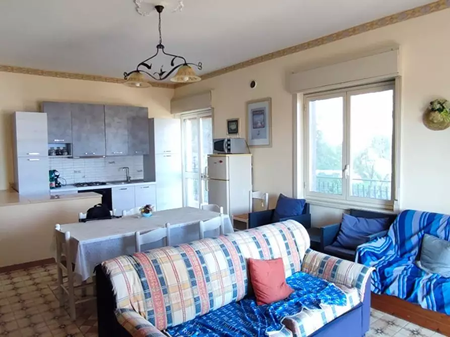 Immagine 12 di Appartamento in vendita  a Giardini-Naxos