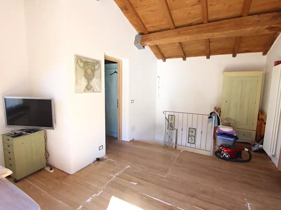 Immagine 42 di Casa indipendente in vendita  a Aulla