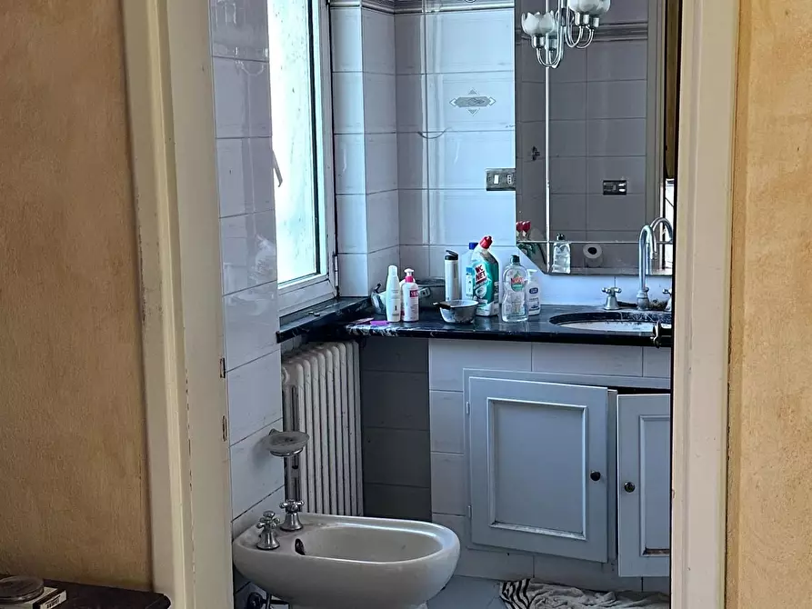 Immagine 9 di Casa bifamiliare in vendita  a Lucca