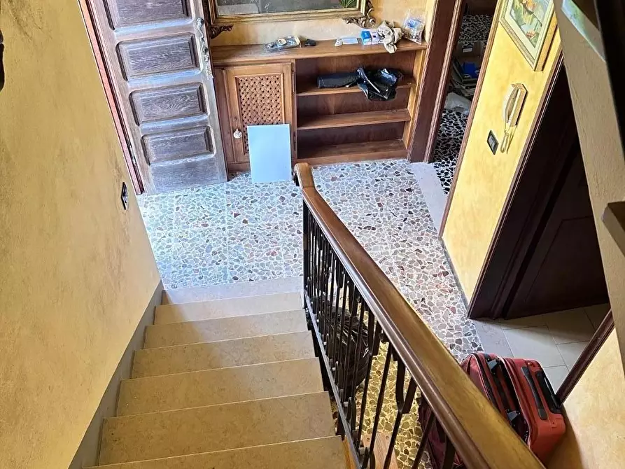 Immagine 13 di Casa bifamiliare in vendita  a Lucca