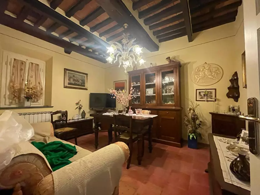Immagine 4 di Casa semindipendente in vendita  a Lucca