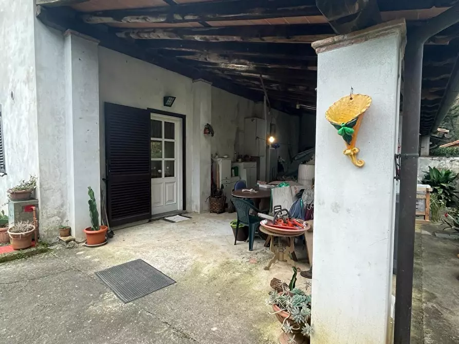 Immagine 28 di Casa semindipendente in vendita  a Lucca