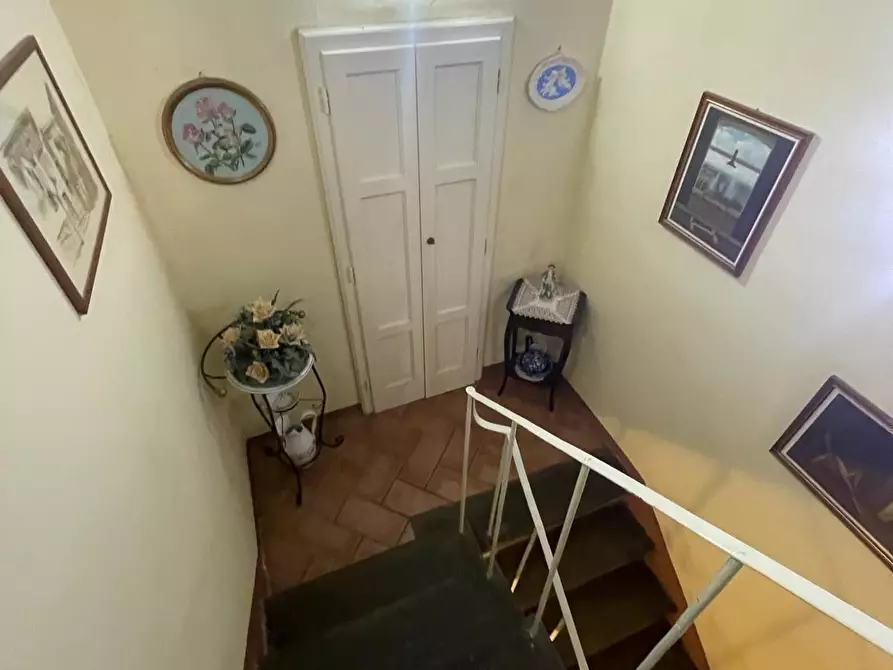 Immagine 22 di Casa semindipendente in vendita  a Lucca