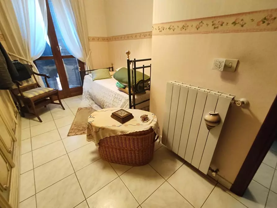 Immagine 9 di Casa bifamiliare in vendita  a Seravezza