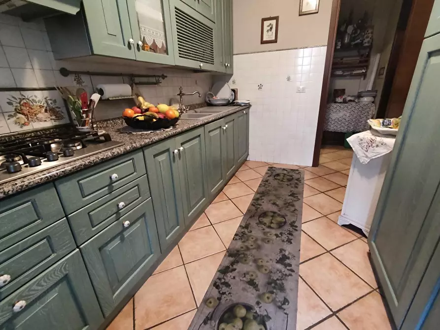 Immagine 4 di Casa bifamiliare in vendita  a Seravezza