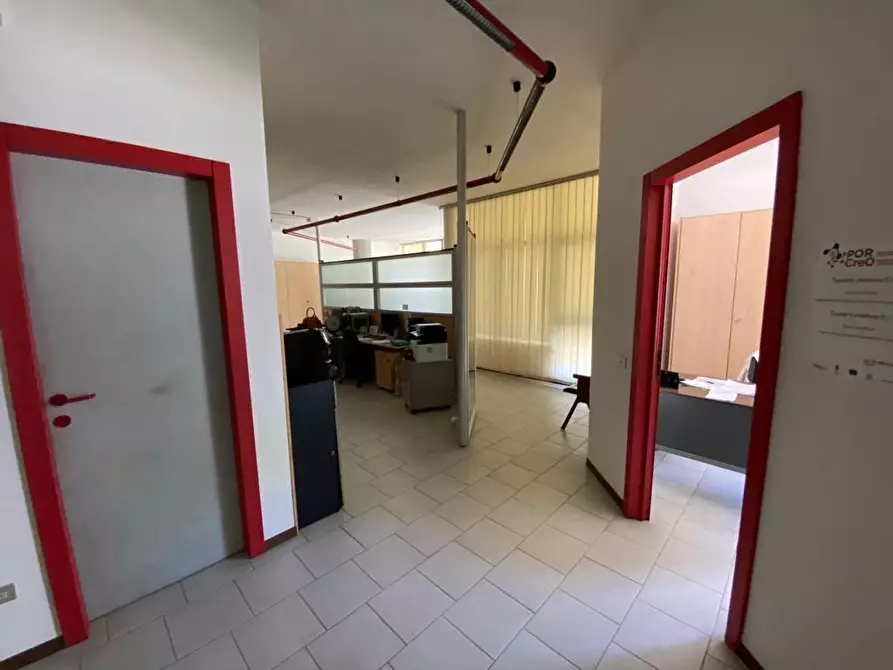 Immagine 4 di Ufficio in affitto  a San Miniato